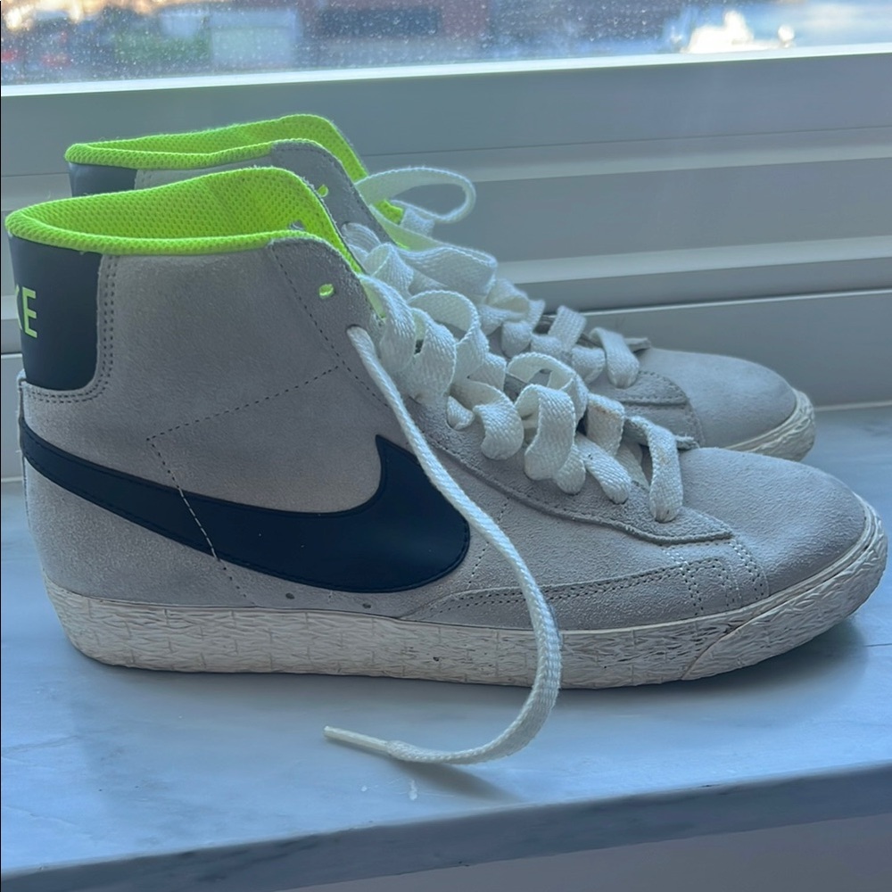Nike White and Green Sneakers with High-Top Design and Neon Accents